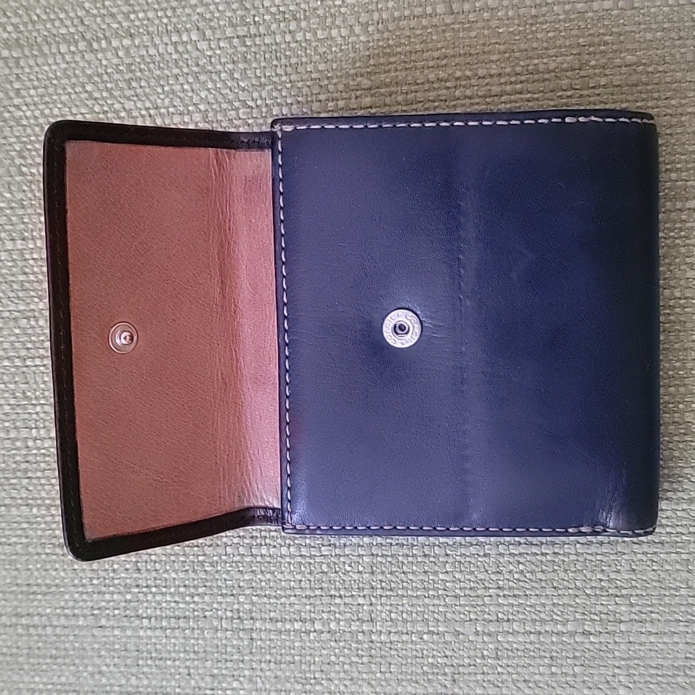 Coach Y2K Buckle Wallet - Picture 3 of 16